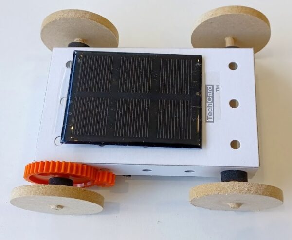 Αυτοκίνητο Κινούμενο με Φωτοβολταϊκό