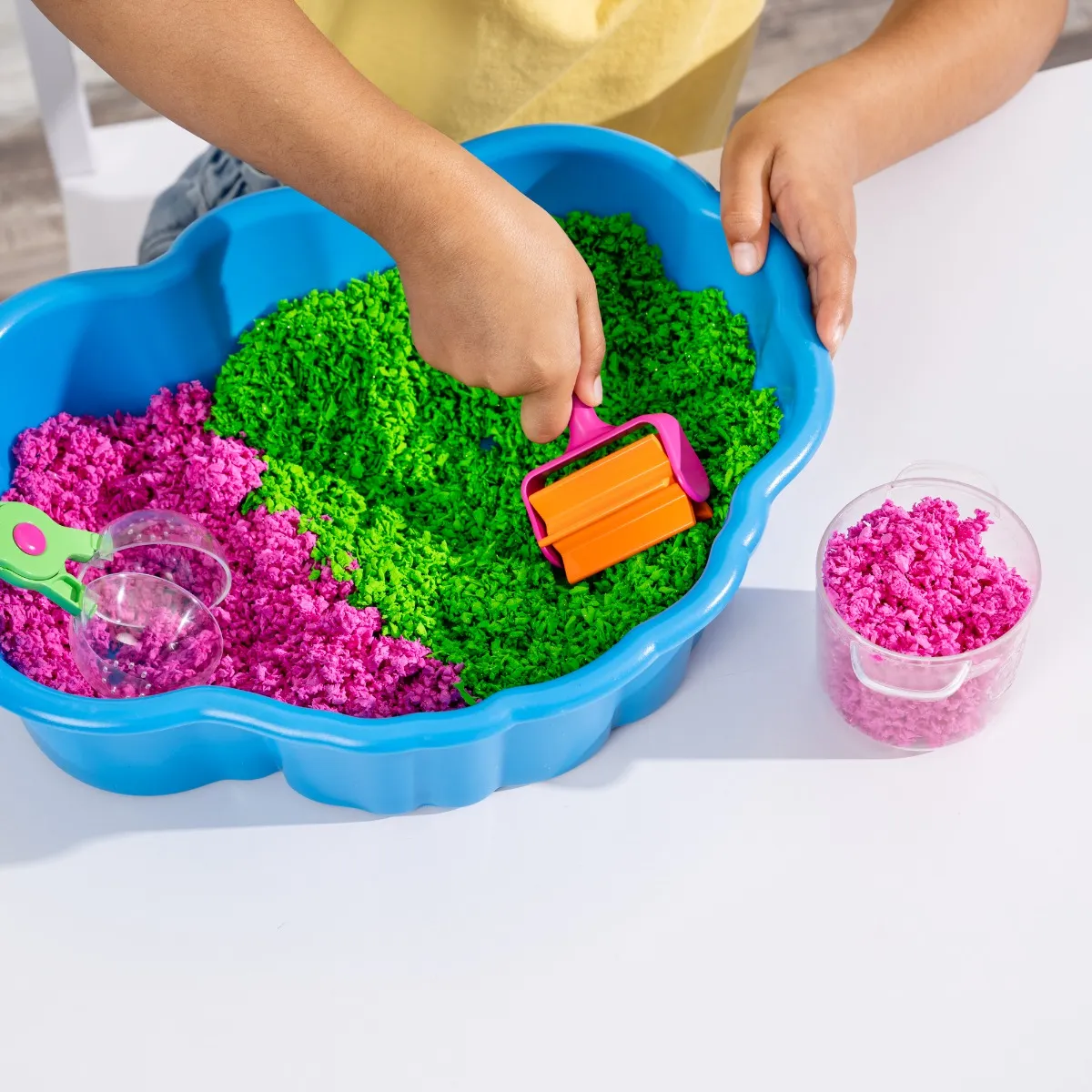 Playfoam Pluffle™ Sensory Station - Image 4