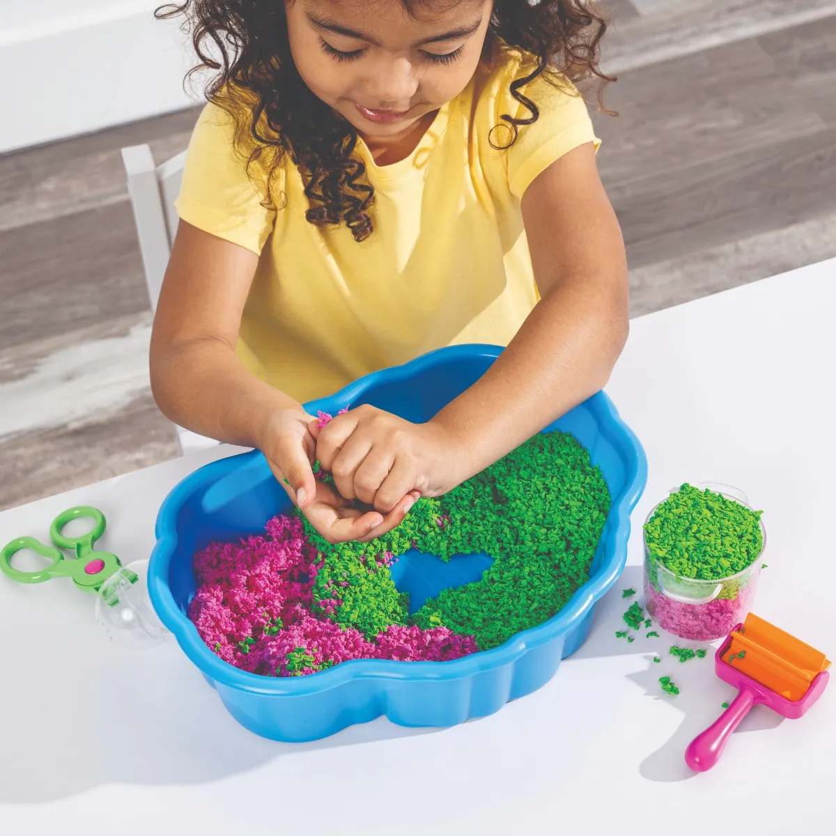 Playfoam Pluffle™ Sensory Station - Image 2